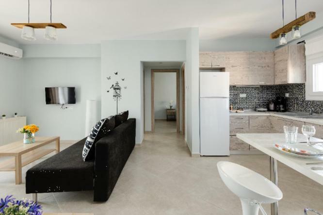 Bright Spacious Two-bedroom Apartment